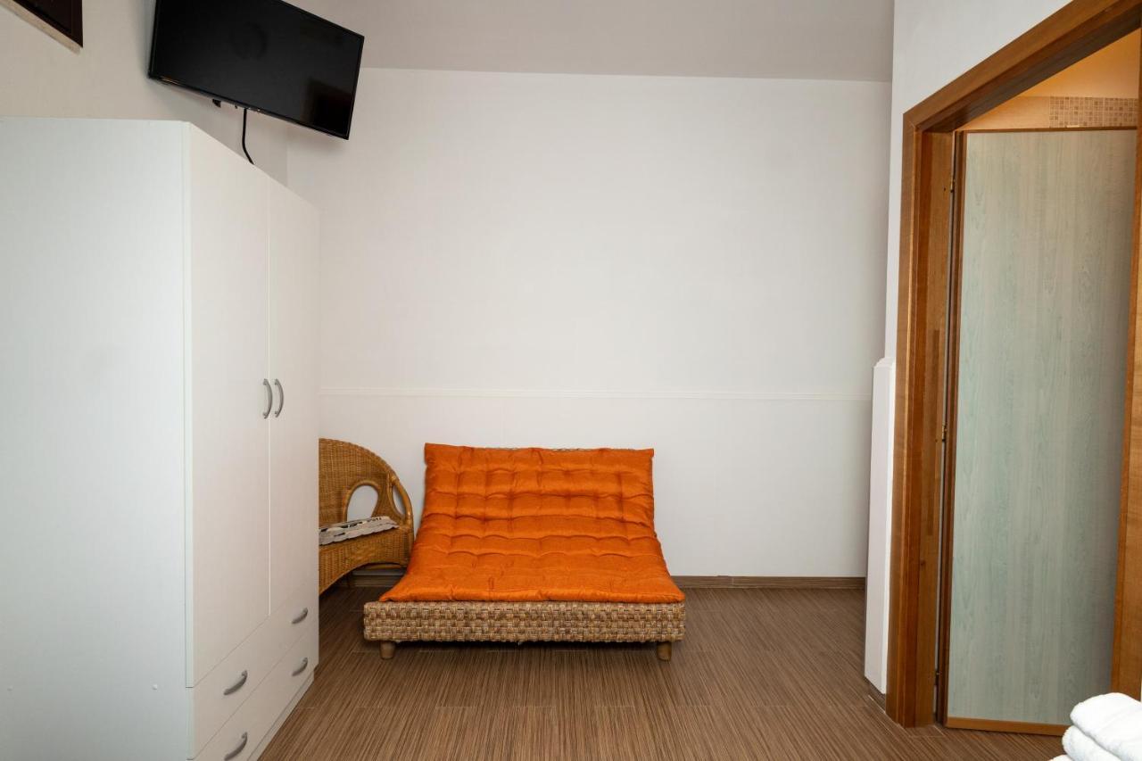 La Dimora Degli Artisti Bed & Breakfast Policoro Exterior photo